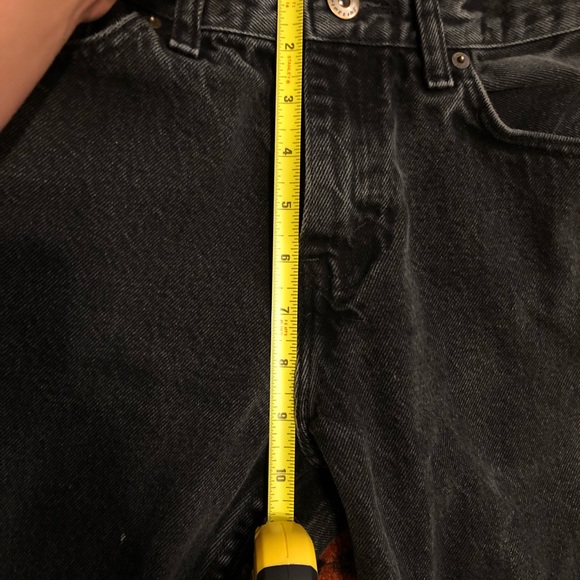 High Waisted UP Jeans - Picture 6 of 6